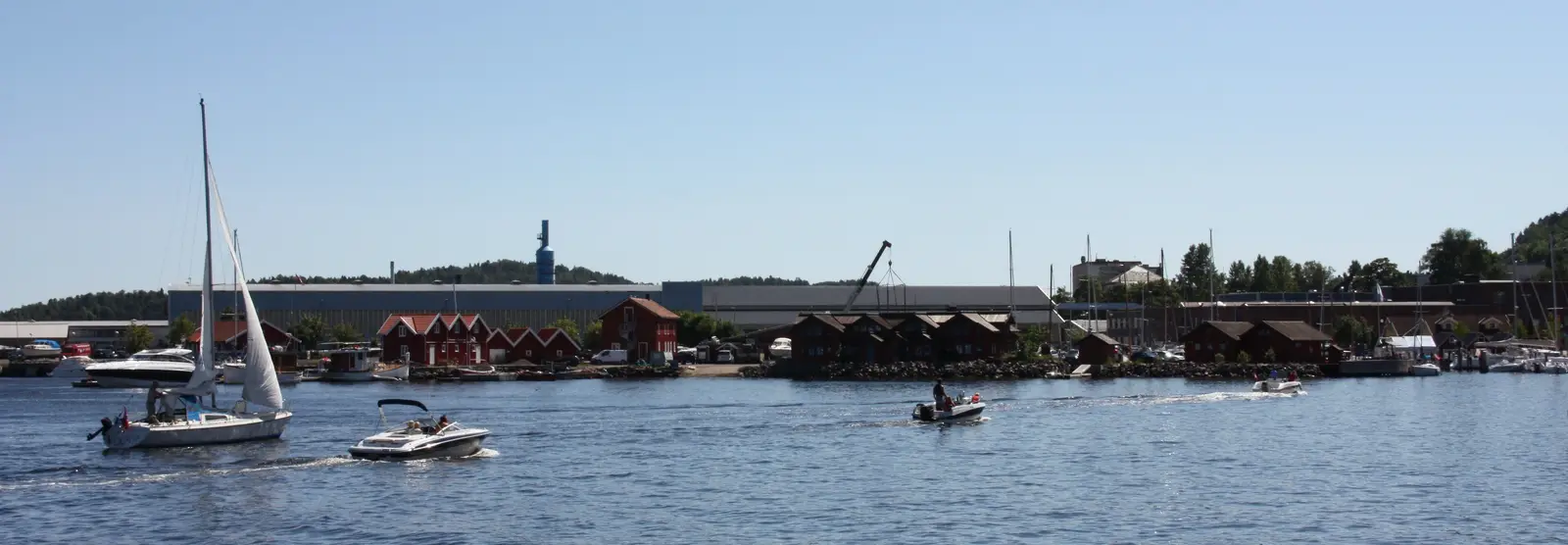 Sjøboder ved havna i Holmestrand